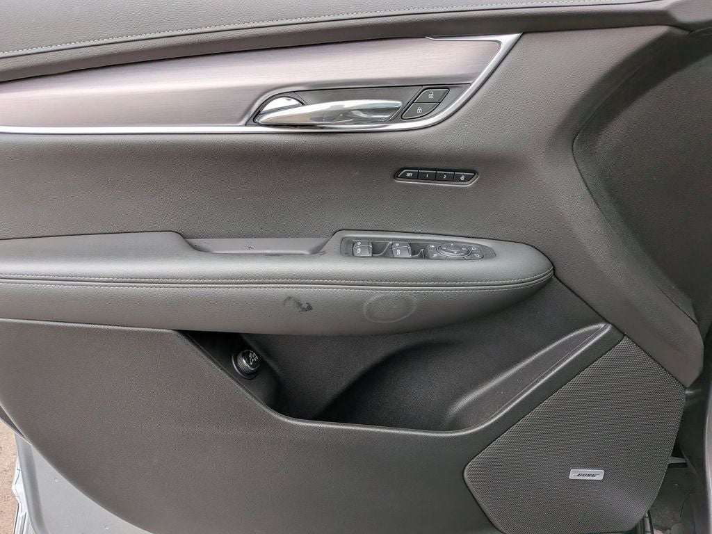 2025 Cadillac XT6 Luxury