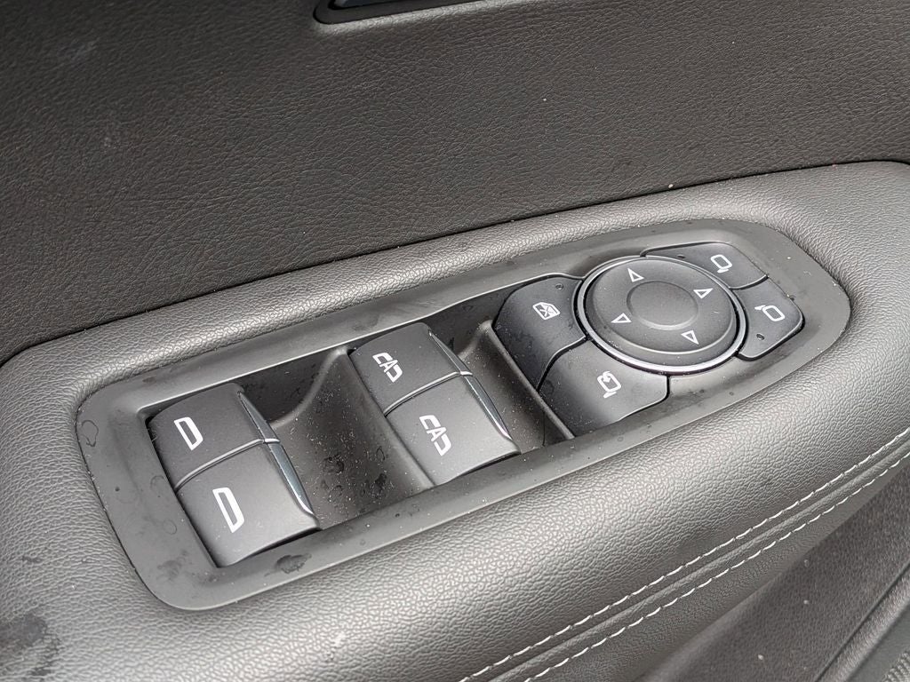 2025 Cadillac XT6 Luxury