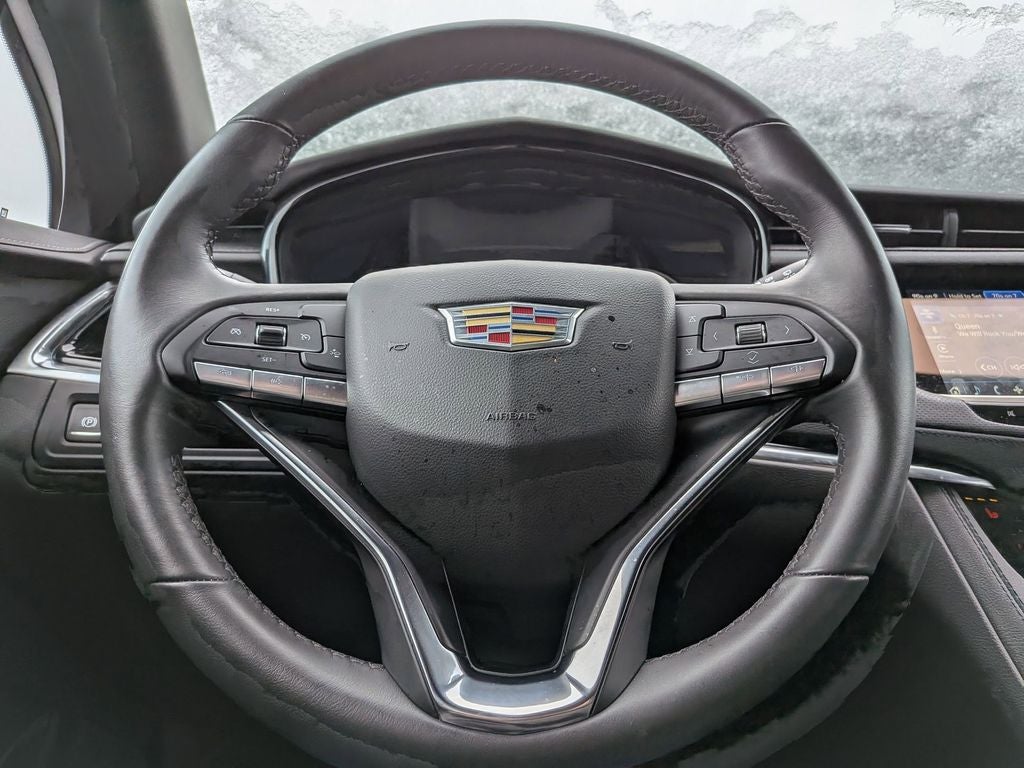 2025 Cadillac XT6 Luxury