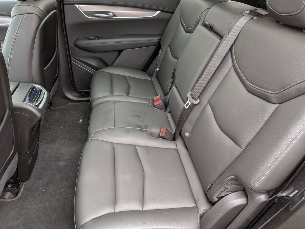 2025 Cadillac XT6 Luxury