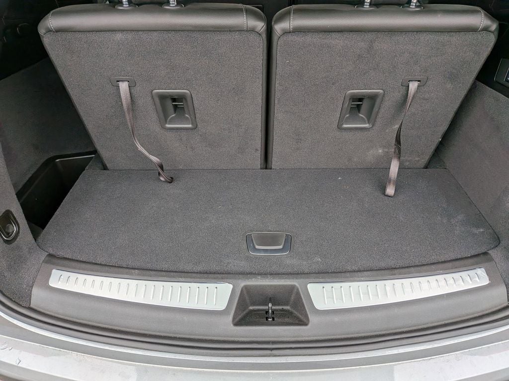 2025 Cadillac XT6 Luxury