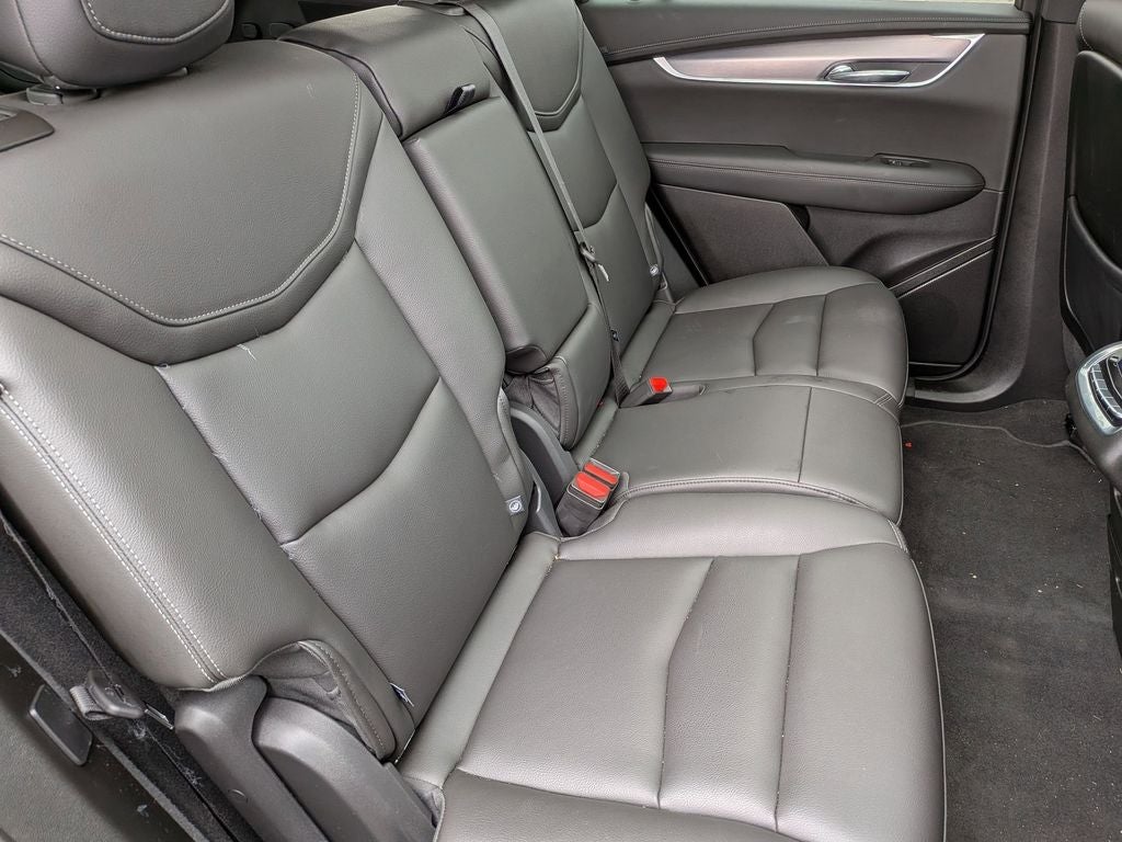 2025 Cadillac XT6 Luxury