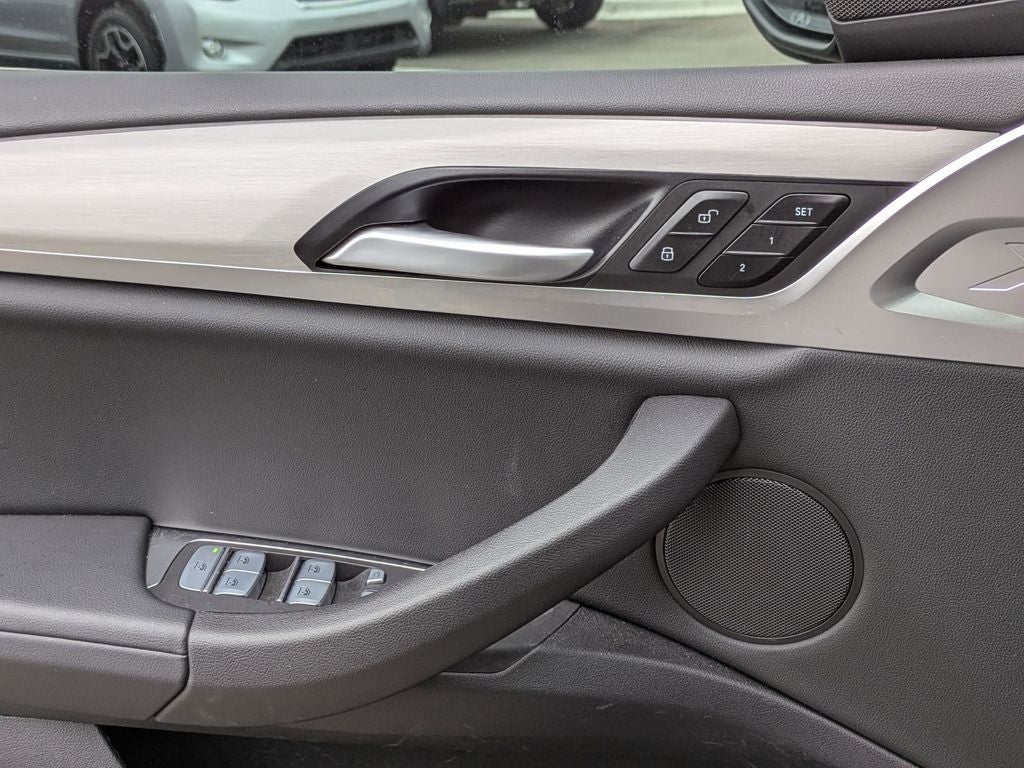 2023 BMW X4 xDrive30i