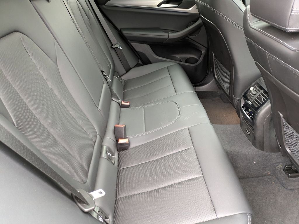 2023 BMW X4 xDrive30i