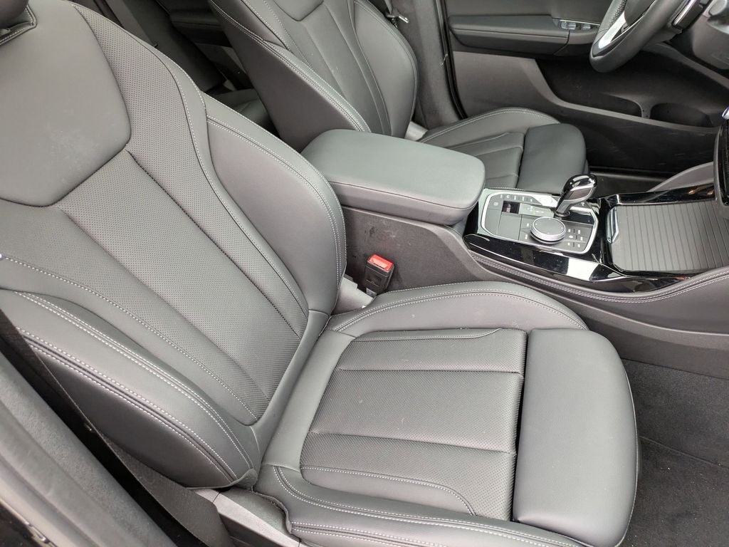 2023 BMW X4 xDrive30i