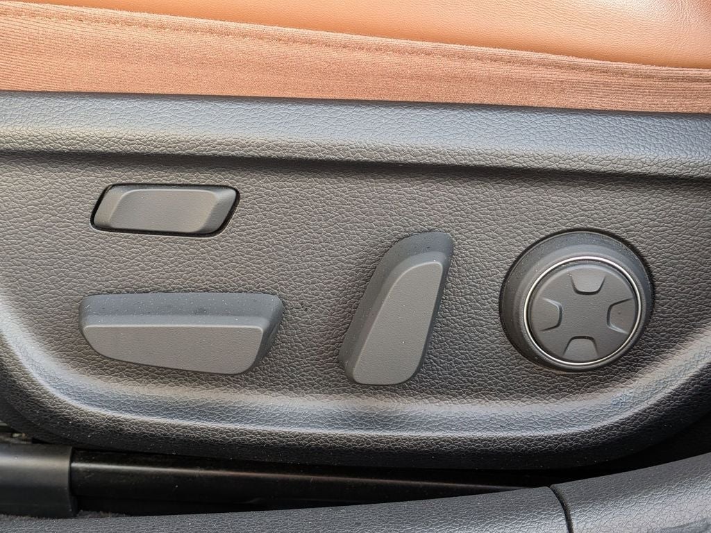 2020 Genesis G70 2.0T PRESTIGE