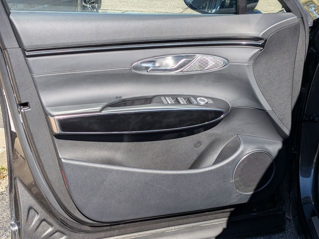 2025 Genesis GV70 2.5T