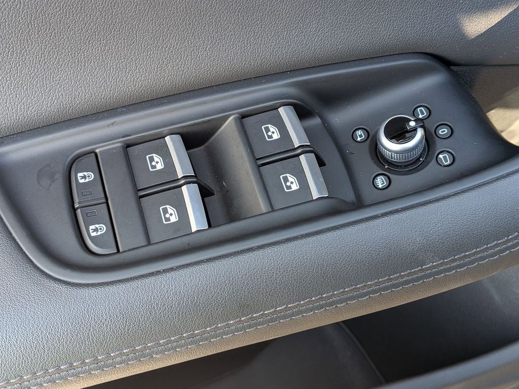 2023 Audi Q7 55 Prestige quattro