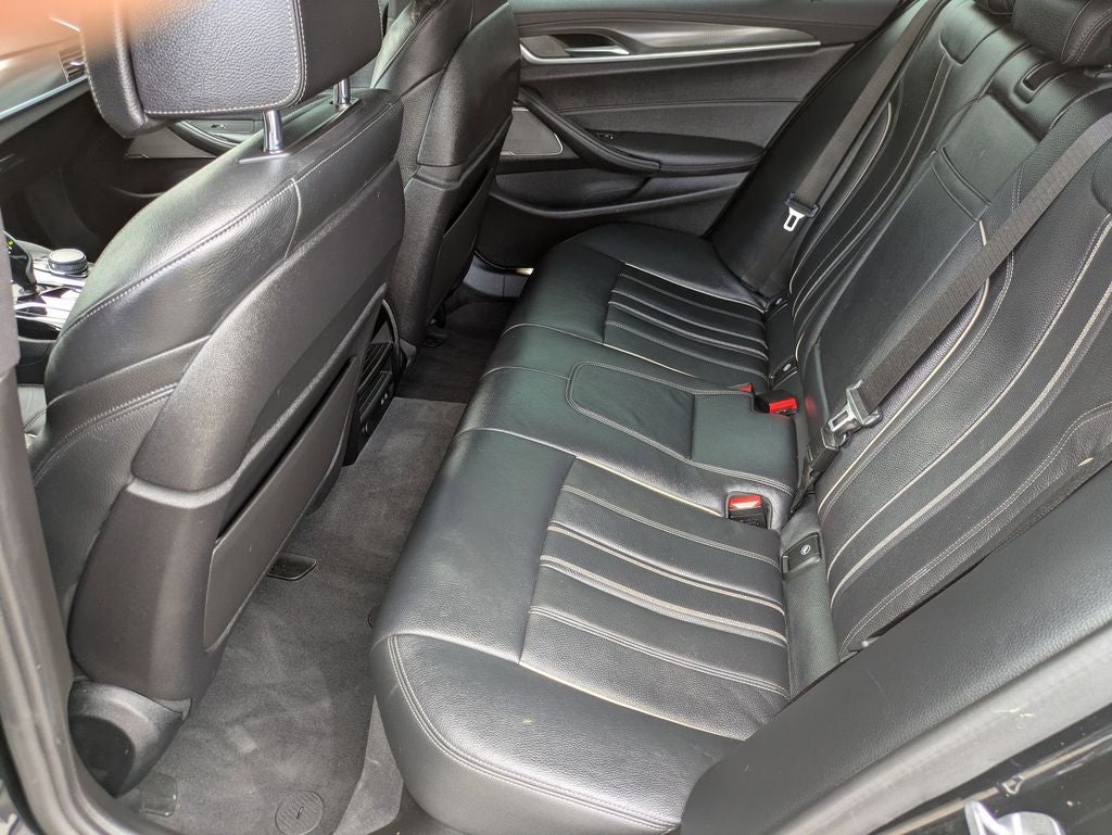 2022 BMW 5 Series M550i xDrive