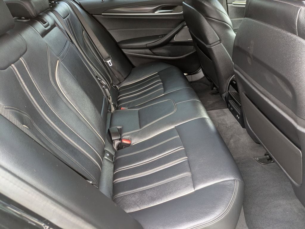 2022 BMW 5 Series M550i xDrive