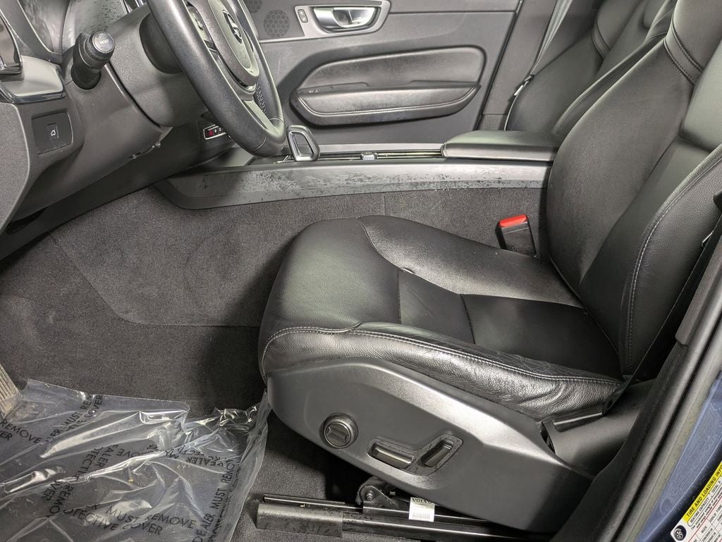 2023 Volvo XC60 B5 Core