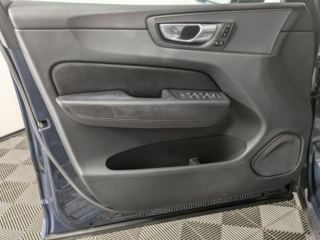 2023 Volvo XC60 B5 Core